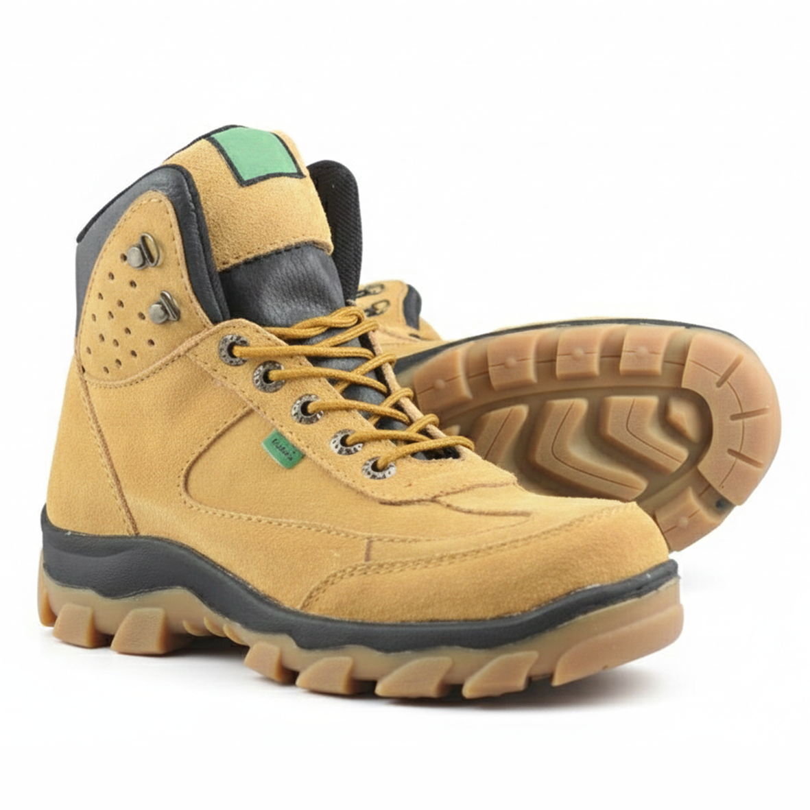 sepatu safety trekking lapangan