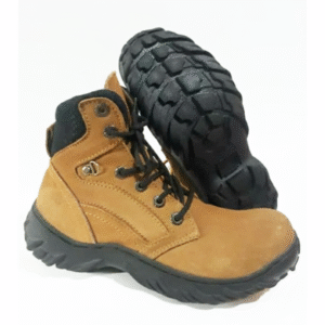 sepatu safety trekking lapangan